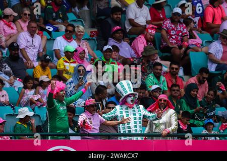 Sydney Cricket Ground, Sydney, Australie ; 5 janvier 2024, International Test Cricket, Australie contre Pakistan 3e Test Day 3 ; les fans pakistanais apprécient le cricket Banque D'Images