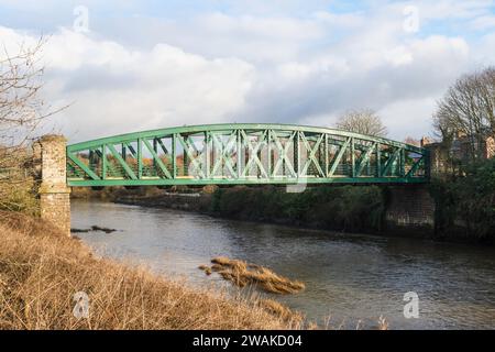 Fatfield Bridge ou Penshaw Bridge au-dessus de la rivière Wear à Washington, Tyne and Wear, Angleterre, Royaume-Uni Banque D'Images