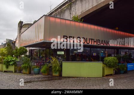 Londres, Royaume-Uni 5 janvier 2024. Vue extérieure du cinéma BFI Southbank. Crédit : Vuk Valcic / Alamy Banque D'Images