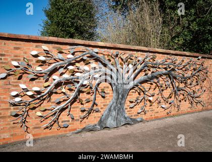 Sculpture « The Greenwood Tree » dans la New place de Shakespeare, Stratford-upon-Avon, Warwickshire Banque D'Images