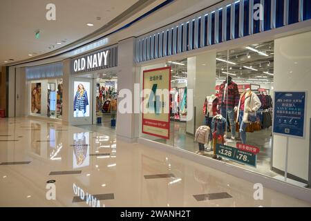 SHENZHEN, CHINE - 21 NOVEMBRE 2019 : vitrine de la vieille marine à l'intérieur du centre commercial 9 Square à Shenzhen. Banque D'Images