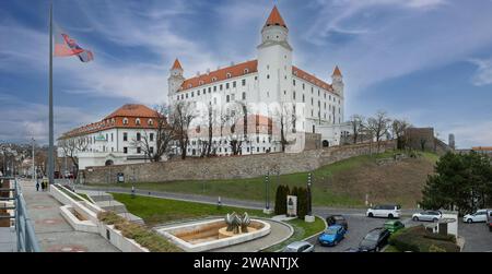 Bratislava, Slovaquie - 04 janvier 2024 : Château de Bratislava. Bratislavsky hrad. Slovaquie. Banque D'Images