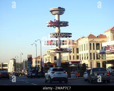 Le Caire, Egypte, décembre 15 2023 : station d'essence et d'huile de Chillout Boulevard pendant la journée, une station d'essence près du centre commercial Saja Boulevard dans la ville du Nouveau Caire Banque D'Images