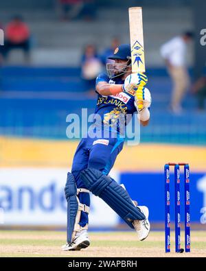 Colombo, Sri Lanka. 06 janvier 2024. Sadeera Samarawickrama, sri lankaise, joue un tir lors du premier match international de cricket (ODI) d'une journée entre le Sri Lanka et le Zimbabwe au R. Premadasa Stadium de Colombo le 06 janvier 2024. Viraj Kothalwala/Alamy Live News Banque D'Images