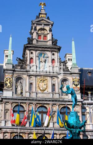 Anvers, Anvers, Flandre, Belgique, Rathaus, Stadhuis, Grote Markt, Brabobrunnen, Jef Lambeaux, italienischer Manierismus, Silvius Brabo, Druon A. Banque D'Images