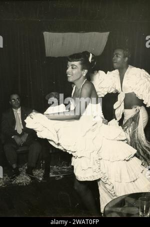 Danseuse américaine Ann Moon & Andre, danseuses afro-cubaines, années 1950 Banque D'Images