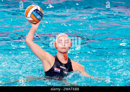 Eindhoven, pays-Bas. 06 janvier 2024. EINDHOVEN, PAYS-Bas - 6 JANVIER : Lieke Rogge des pays-Bas lors du match des Championnats d'Europe de water-polo féminin 2024 entre les pays-Bas et la Hongrie au Pieter van den Hoogenband Zwemstadion le 6 janvier 2024 à Eindhoven, pays-Bas. (Photo Joris Verwijst/Agence BSR) crédit : Agence BSR/Alamy Live News Banque D'Images