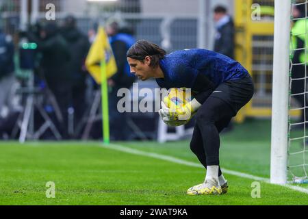 Milan, Italie. 06 janvier 2024. Yann Sommer du FC Internazionale se réchauffe lors du match de football Serie A 2023/24 entre le FC Internazionale et le Hellas Verona au stade Giuseppe Meazza, Milan, Italie, le 06 janvier 2024 crédit : Independent photo Agency/Alamy Live News Banque D'Images