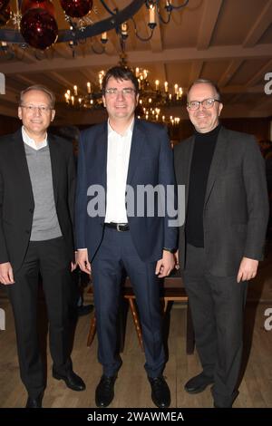 Bernhard Stiedl DGB Vorsitzender Bayern Florian von Brunn MDL Markus Rinderspacher SPD MDL. Muenchen 06.01.2024 Hofbraeukeller SPD Dreikoenigstreff Muenchen *** Bernhard Stiedl DGB Président Bavaria Florian von Brunn MDL Markus Rinderspacher SPD MDL Munich 06 01 2024 Hofbraeukeller SPD Dreikoenigstreff Munich Banque D'Images