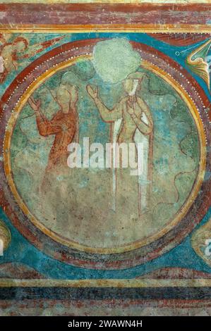 Une des nombreuses peintures murales représentant la Légende de Sainte Catherine dans la Collégiale de Saint-Emilion, village médiéval au cœur de la région viticole de Bordeaux dans le département de la Gironde, Nouvelle-Aquitaine, France. L'église a été fondée en 1110 et rénovée entre les années 1200 et 1400 Banque D'Images