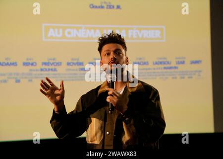 Limoges, France. 6 janvier 2024. Acteur français, scénariste, comédien, producteur keV Adams présente en avant-première le film « Maison de retraite 2 » au cinéma « Grand Ecran » à Limoges. Cette comédie populaire est réalisée par Claude Zidi Jr, fils du réalisateur, scénariste et producteur français Claude Zidi. Photo de HM Images/Alamy Live News. Banque D'Images