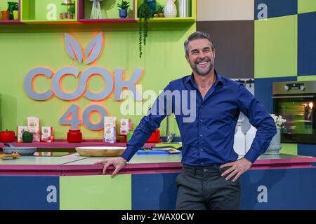 18 décembre 2023, Napoli, napoli, italia : Rai sede di Napoli, 18/12/2023 programma televisivo di cucina 'COOK 40'' - condotta da Flavio Montrucchio. (Image de crédit : © Fabio Sasso/ZUMA Press Wire) USAGE ÉDITORIAL SEULEMENT! Non destiné à UN USAGE commercial ! Banque D'Images