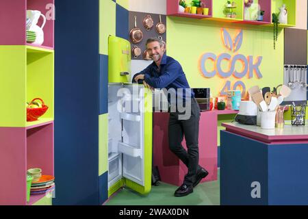 18 décembre 2023, Napoli, napoli, italia : Rai sede di Napoli, 18/12/2023 programma televisivo di cucina 'COOK 40'' - condotta da Flavio Montrucchio. (Image de crédit : © Fabio Sasso/ZUMA Press Wire) USAGE ÉDITORIAL SEULEMENT! Non destiné à UN USAGE commercial ! Banque D'Images