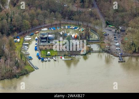 Luftbild, Ruhrhochwasser, Weihnachtshochwasser 2023, Fluss Ruhr tritt nach starken Regenfällen über die Ufer, Überschwemmungsgebiet Haus Scheppen, Heisingen, Essen, Ruhrgebiet, Nordrhein-Westfalen, Deutschland ACHTUNGxMINDESTHONORARx60xEURO *** photo aérienne, inondation de la Ruhr, inondation de Noël 2023, la Ruhr déborde de ses rives après de fortes pluies, zone inondable Haus Scheppen, Heisingen, Essen, zone de la Ruhr, Rhénanie du Nord-Westphalie, Allemagne ATTENTIONxMINDESTHONORARx60xEURO Banque D'Images