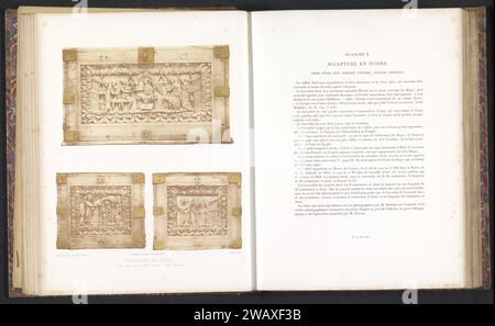 Trois côtés d'une boîte en ivoire avec des reliefs, représentant l'annonce, la visitation et le roi Hérode Ier avec les trois rois, Berthier, c. 1859 - dans ou avant 1864 estampe photomécanique Paris sculpture sur papier (+ relief  sculpture). L'Annonciation : Marie assise. Marie et Elisabeth, toutes les deux enceintes, embrassant. Première visite des trois Sages au roi Hérode Banque D'Images