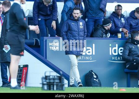 West Bromwich, Royaume-Uni. 07 janvier 2024. L'entraîneur de West Bromwich Albion, Carlos Corberán lors du match de FA Cup entre West Bromwich Albion et Aldershot Town aux Hawthorns, West Bromwich, Angleterre le 7 janvier 2024. Photo de Stuart Leggett. Usage éditorial uniquement, licence requise pour un usage commercial. Aucune utilisation dans les Paris, les jeux ou les publications d'un seul club/ligue/joueur. Crédit : UK Sports pics Ltd/Alamy Live News Banque D'Images