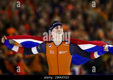 HEERENVEEN - Jenning de Boo (NED) se réjouit après avoir remporté le 500 mètres aux distances du Championnat d'Europe. ANP VINCENT JANNINK Banque D'Images