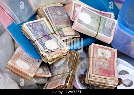 Rare Vintage Indian Currency, Un fond de vieux billets de monnaie indienne vintage. Banque D'Images