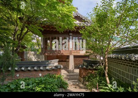 Beak Inje House, une maison traditionnelle coréenne d'une famille riche, Bukchon Village, Séoul, Corée du Sud Banque D'Images