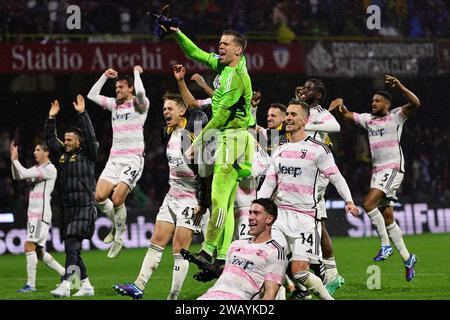 Salerne, Italie. 07 janvier 2024. Les joueurs de la Juventus célèbrent à la fin du match de football Serie A entre l’US Salernitana et la Juventus FC au stade Arechi de Salerne (Italie), le 7 janvier 2024. Crédit : Insidefoto di andrea staccioli/Alamy Live News Banque D'Images