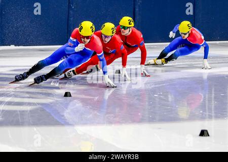 Nottingham, Royaume-Uni. 07 janvier 2024. Les hommes seniors lors des Championnats britanniques de vitesse sur courte piste 2024 au National Ice Centre, Nottingham, Royaume-Uni, le 7 janvier 2024. Photo de Phil Hutchinson. Usage éditorial uniquement, licence requise pour un usage commercial. Aucune utilisation dans les Paris, les jeux ou les publications d'un seul club/ligue/joueur. Crédit : UK Sports pics Ltd/Alamy Live News Banque D'Images