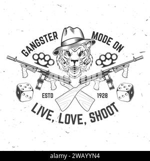 Motif écusson du club de gangster. Illustration vectorielle. Étiquette monochrome vintage, autocollant, patch avec gangster tigre, mitrailleuse, dés et plumeau Illustration de Vecteur