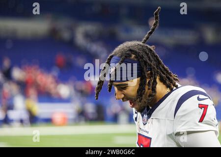 06 janvier 2024 : le quarterback des Texans de Houston C.J. Stroud (7) après un match de la NFL contre les Colts d'Indianapolis au Lucas Oil Stadium d'Indianapolis, Indiana. John Mersits/CSM. Banque D'Images