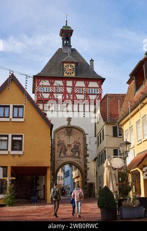 Balade automnale à Bietigheim-Bissingen : bonheur familial en Allemagne. Explorer Bietigheim-Bissingen : aventure automnale en famille en Allemagne. Des moments chéris Banque D'Images