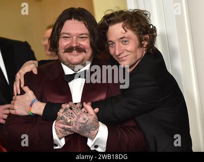 Beverly Hills, États-Unis. 07 janvier 2024. Matty Matheson et Jeremy Allen White dans la salle de presse du 81e Golden Globe Awards qui s'est tenu à l'hôtel Beverly Hilton le 7 janvier 2024 à Beverly Hills, CA. © OConnor-Arroyo/AFF-USA.com crédit : AFF/Alamy Live News Banque D'Images