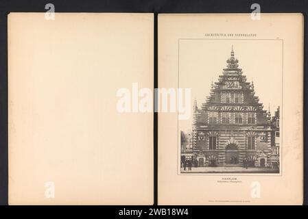 Vue du Vleeshal à Haarlem, Anonyme, c. 1884 - en 1894 ou avant l'imprimeur photomécanique : Haarleméditor : pignon décoré collotype papier Leipzig. Hall de marché salle de viande Banque D'Images