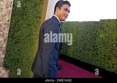 Beverly Hills, États-Unis. 08 janvier 2023. Charles Melton au 81e Golden Globe Awards qui s'est tenu à l'hôtel Beverly Hilton le 7 janvier 2024 à Beverly Hills, en Californie. Crédit : PMC/Alamy Live News Banque D'Images