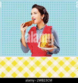 Vintage femme tablier en mangeant une tranche de panettone italien traditionnel, pâtisserie maison Banque D'Images