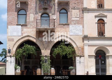 Palais gothique di Giustizia (Palais de Justice de Soave) Construit en 1375 par Cansignorio della Scala dans le centre historique de Soave, province de Vérone, Vénétie, I. Banque D'Images