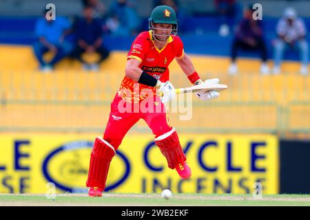 Colombo, Sri Lanka. 08 janvier 2024. Le capitaine du Zimbabwe Craig Ervine court entre guichets lors du 2e match international de cricket d'une journée (ODI) entre le Sri Lanka et le Zimbabwe au R. Premadasa Stadium à Colombo le 08 janvier 2024. Viraj Kothalwala/Alamy Live News Banque D'Images