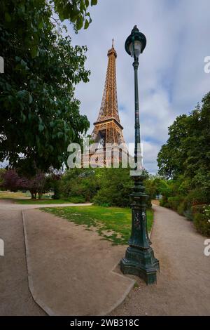 Vue Parl sur la Tour Eifel, Paris Banque D'Images