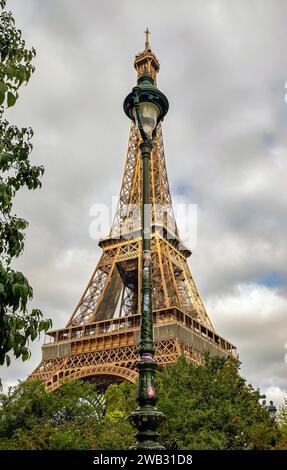 Vue Parl sur la Tour Eifel, Paris Banque D'Images