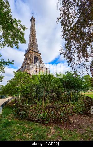 Vue Parl sur la Tour Eifel, Paris Banque D'Images