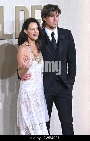 Riley Keough mit Ehemann Ben Smith-Petersen BEI der Verleihung der 81. Golden Globe Awards im Beverly Hilton Hotel. Beverly Hills, 07.01.2024 Banque D'Images
