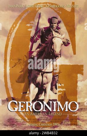 Geronimo : an American Legend année : 1994 USA réalisateur : Walter Hill Wes Studi affiche américaine Banque D'Images