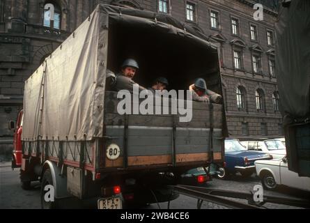 Soldats allemands de la NVA, Armée nationale populaire (nationale Volksarmee) en Allemagne de l'est. 1982 Banque D'Images