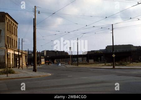 Berlin, la ville déserte et partiellement détruite après la Seconde Guerre mondiale, vers 1958 Banque D'Images