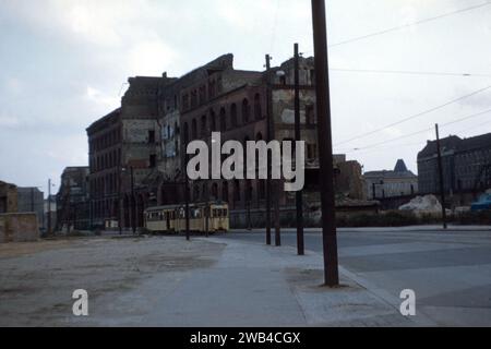 Berlin, la ville déserte et partiellement détruite après la Seconde Guerre mondiale, vers 1958 Banque D'Images