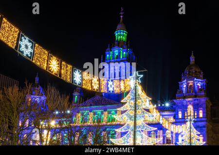 Glasgow City Chambers & George Square Christmas Lights, Glasgow, Écosse. Banque D'Images