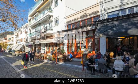 KAVALA, GRÈCE - 27 DÉCEMBRE 2023 : la vieille ville de Kavala, Macédoine orientale et Thrace, Grèce Banque D'Images