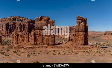 Moab, UT, États-Unis. 4 novembre 2023. Des photographies aériennes des formations rocheuses fascinantes de l'Utah capturent les merveilles géologiques à couper le souffle de l'État. (Image de crédit : © Walter G Arce SR Grindstone Medi/ASP) USAGE ÉDITORIAL SEULEMENT! Non destiné à UN USAGE commercial ! Banque D'Images