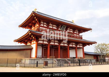 Suzakumon porte du palais Heijo. Nara, Japon. Banque D'Images