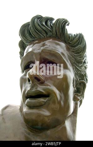 Statue de James Dean à l'extérieur de l'observatoire Griffith Park, où des scènes du film Rebel Without a cause ont été tournées, Los Angeles, CA Banque D'Images