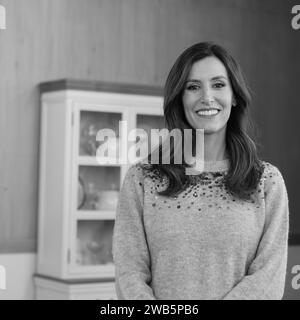 Madrid, Espagne. 08 janvier 2024. Ana Boyer assiste à la présentation de l'émission de télévision 'Bake Off, Famosos Al Horno' à l'hôtel la Cigueña le 08 janvier 2024 à Madrid, Espagne. (Photo Oscar Gonzalez/Sipa USA) (photo Oscar Gonzalez/Sipa USA) crédit : SIPA USA/Alamy Live News Banque D'Images