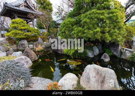 Yakushi Nyorai Ruriko Pure Land Pond Garden à Dairenji. Ce jardin d'étang exprime l'état de la Terre Pure du monde Oriental ou Ruriko Pure L. Banque D'Images