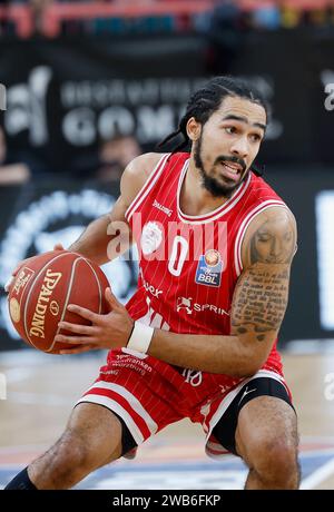 Tuebingen, Deutschland. 08 janvier 2024. Otis Livingston (Wuerzburg paniers, 0). 08.01.2024, basket-ball, BBL, Tigers Tuebingen Wuerzburg baskets, GER, Tuebingen, Paul Horn-Arena. Crédit : dpa/Alamy Live News Banque D'Images